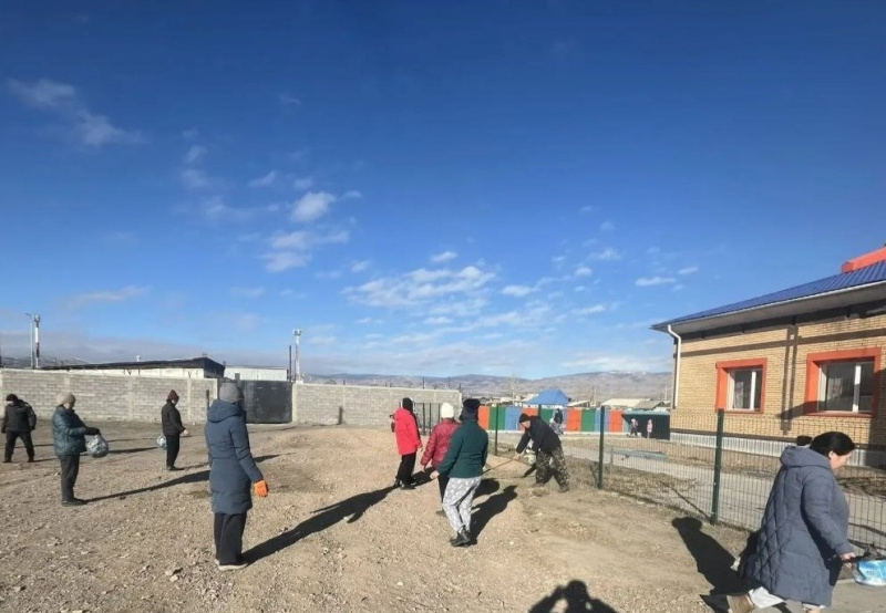 Субботник в Овюрском кожууне